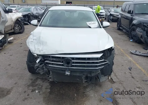 2021 Volkswagen Jetta 1.4T R-Line/1.4T S/1.4T Se z USA, uszkodzony, nr VIN 3VWC57BU3MM039043